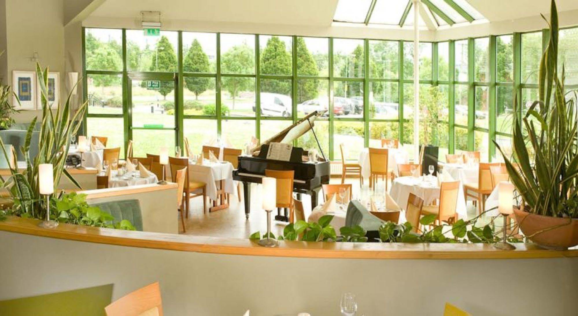 Great National Commons Inn Hotel Корк Екстер'єр фото