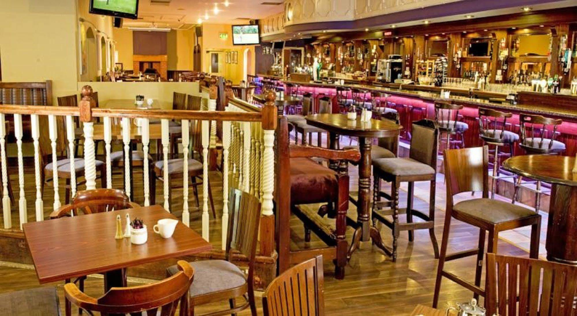 Great National Commons Inn Hotel Корк Екстер'єр фото
